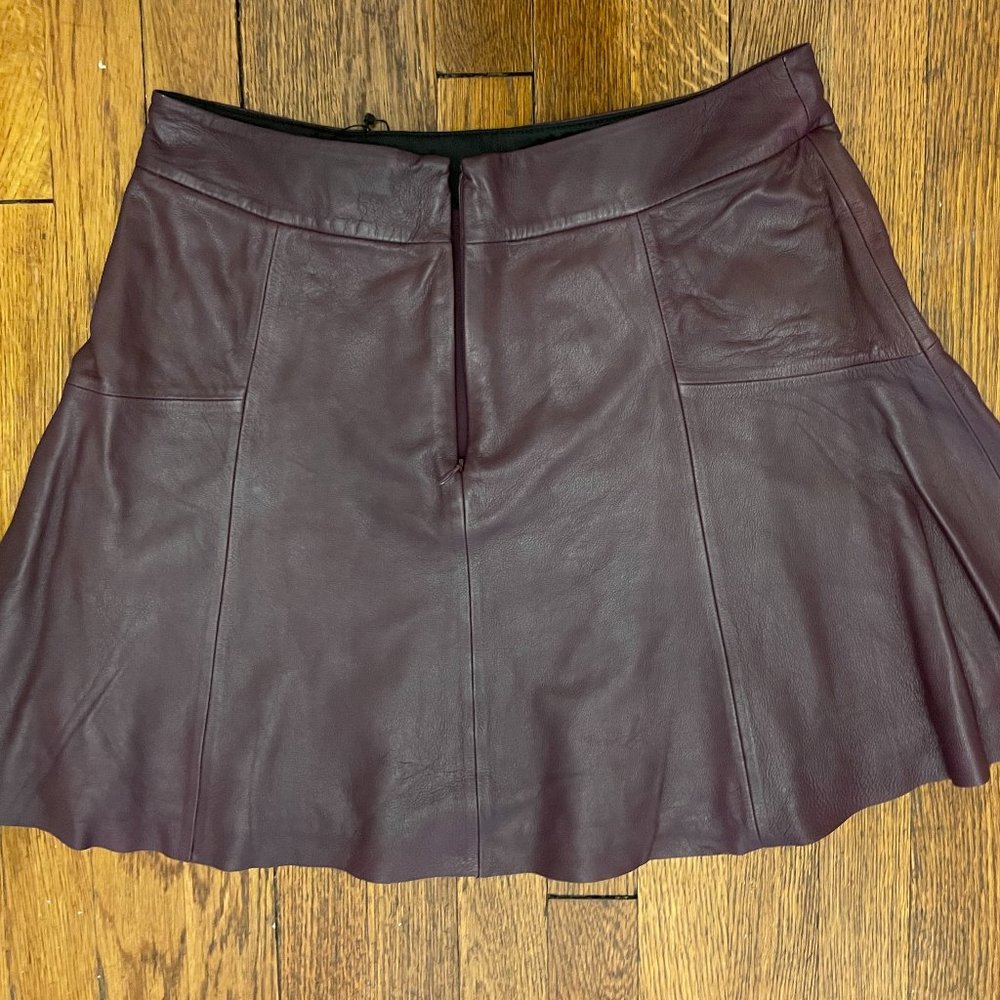 Brown Leather Skirt - Banana Republic - Size 8